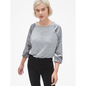 GAP Softspun Velvet Raglan sleeve shirt
